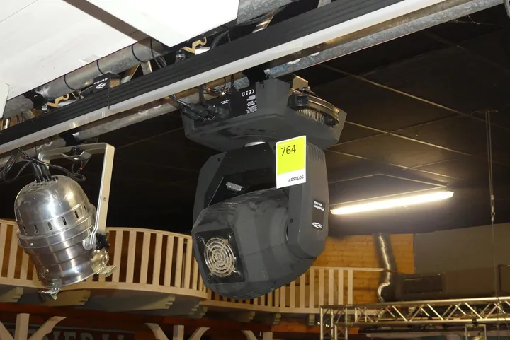 Showtec Moving Head Strahler Modell: Phantom 75 Spot